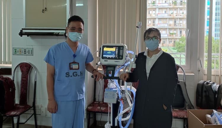 Binance Charity Foundation donates fans in the central region
